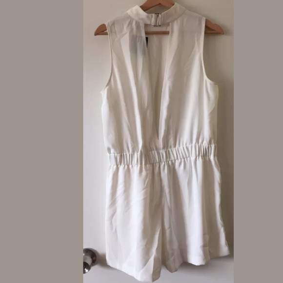 NWT TOPSHOP D-Ring Ivory Romper - Picture 6 of 8
